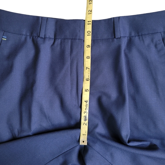 ALASKA AIRLINES Luly Yang Navy Wool Blend Classic Fit Shorts Size 12R Uniform - Picture 10 of 15